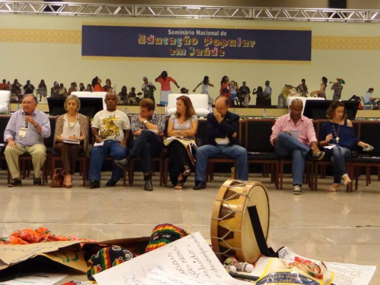 Um breve relato sobre o Seminário Nacional de Educação Popular em Saúde